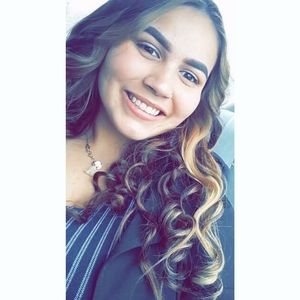 Meet your Posher, Amorena